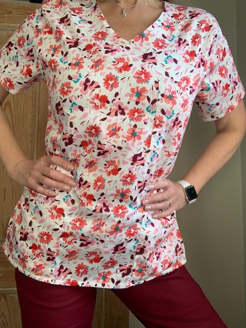 FLEUR Scrub Top - Image 5