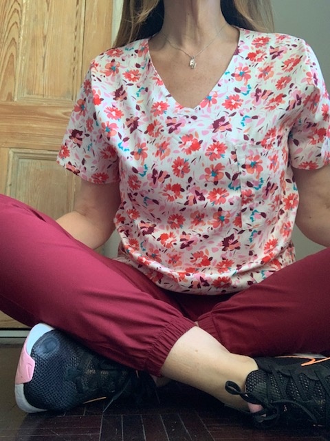 FLEUR Scrub Top - Image 3