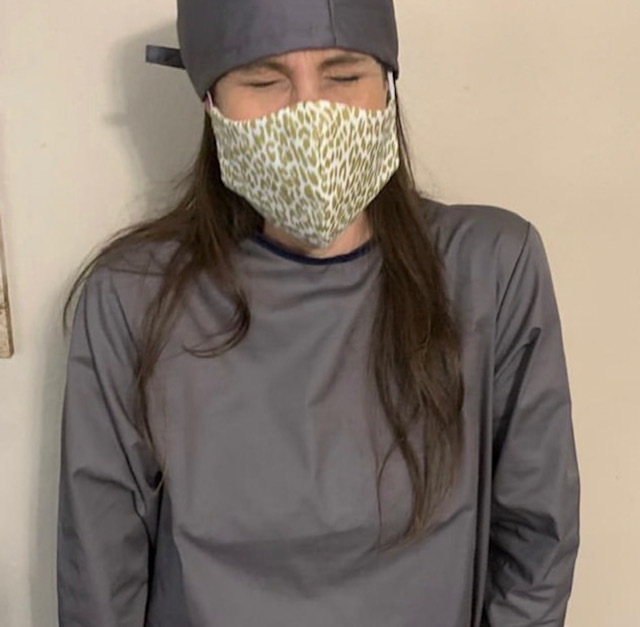 SCRUB GOWNS - Image 3