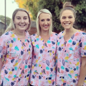 PINK COCKATOOS Scrub Top