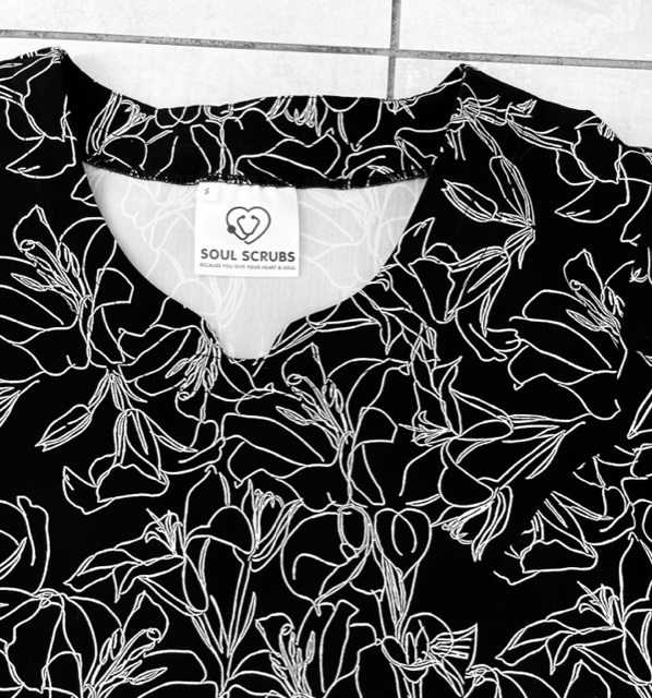LILY Scrub Top - Image 3