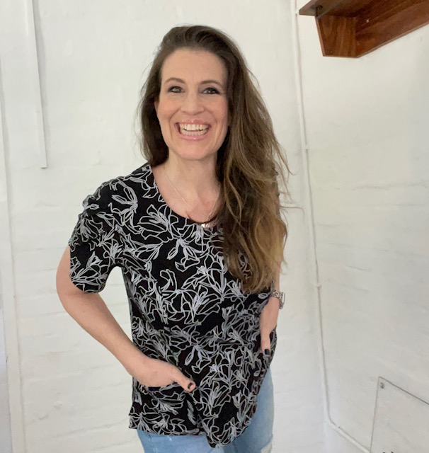 LILY Scrub Top