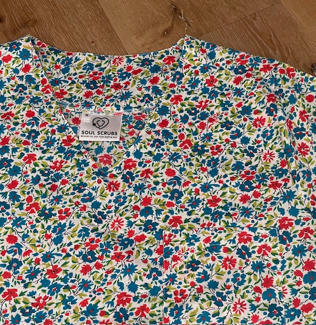SOUTH COAST Scrub Top (Unisex) - Image 4