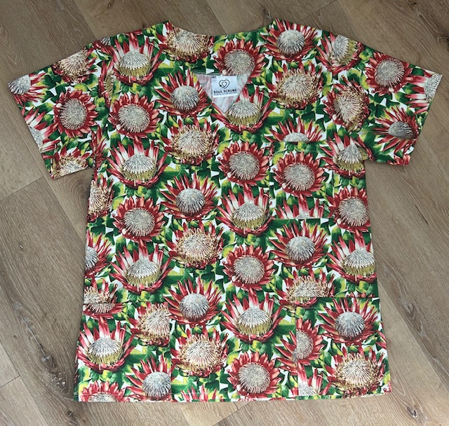 KING PROTEA Scrub Top